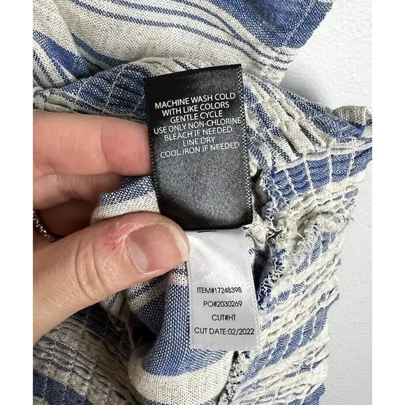 Torrid Off-Shoulder Puff Sleeve Crop Top Linen Blend Blue & White Plus Size 5 Wm - Picture 7 of 7